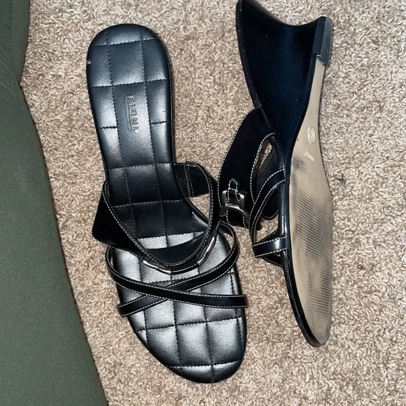 ⭐️ DONATED ⭐️ Black Slide-In Sandals - Picture 3 of 4